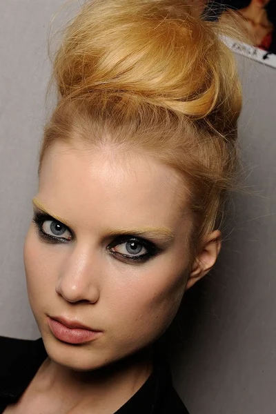 Look 11